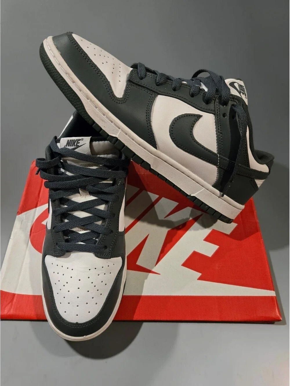 Nike Dunk Low Vintage Green DV0833-111 Men's Size 10 Excellent Preowned
